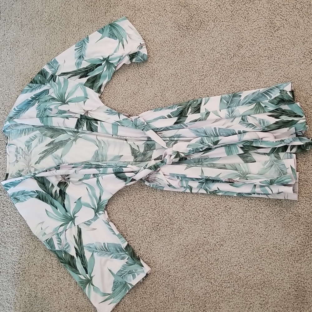 Apt 9 Tropical Leaves Knee Length Casual Lightweight Spring Summer Robe